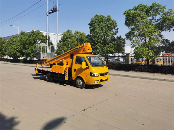 國六東風(fēng)途逸16米高空作業(yè)車 高效安全，城市建設(shè)的得力助手